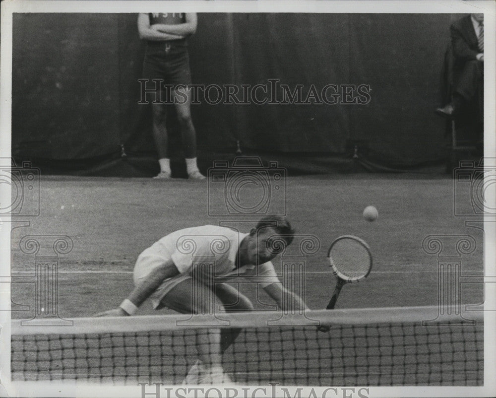 1962 Press Photo Rod Laver in action at US Natl Lawn Tennis - Historic Images