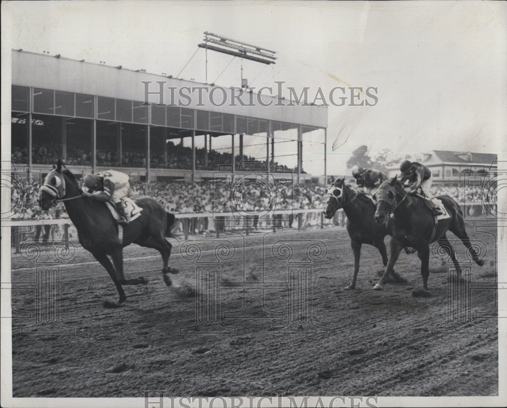 1975 Press Photo Continuous Count Leading the Way - Historic Images