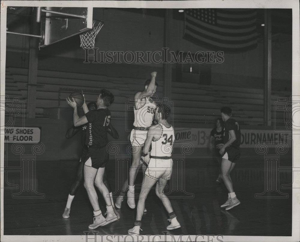 1958 Press Photo Bob Seppi of Navy vs Jack Chews,M Collins - Historic Images