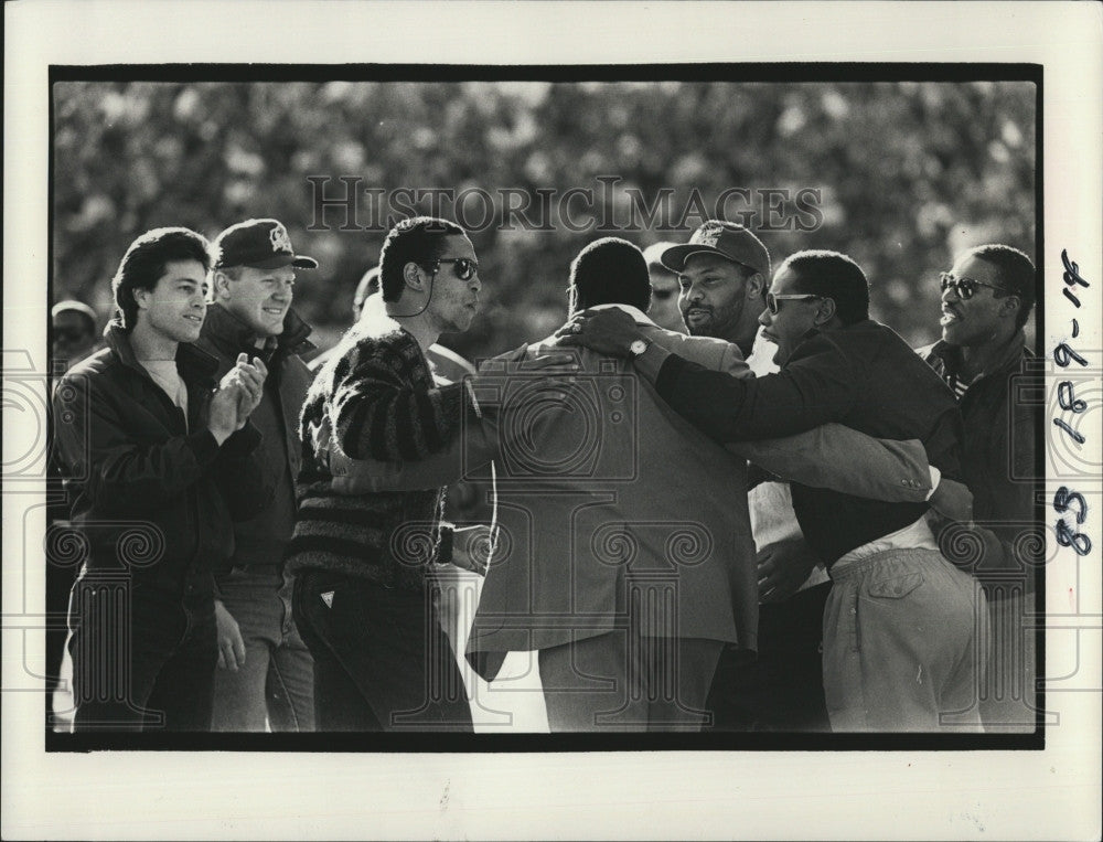 1987 Press Photo Denver Broncos Football - Historic Images
