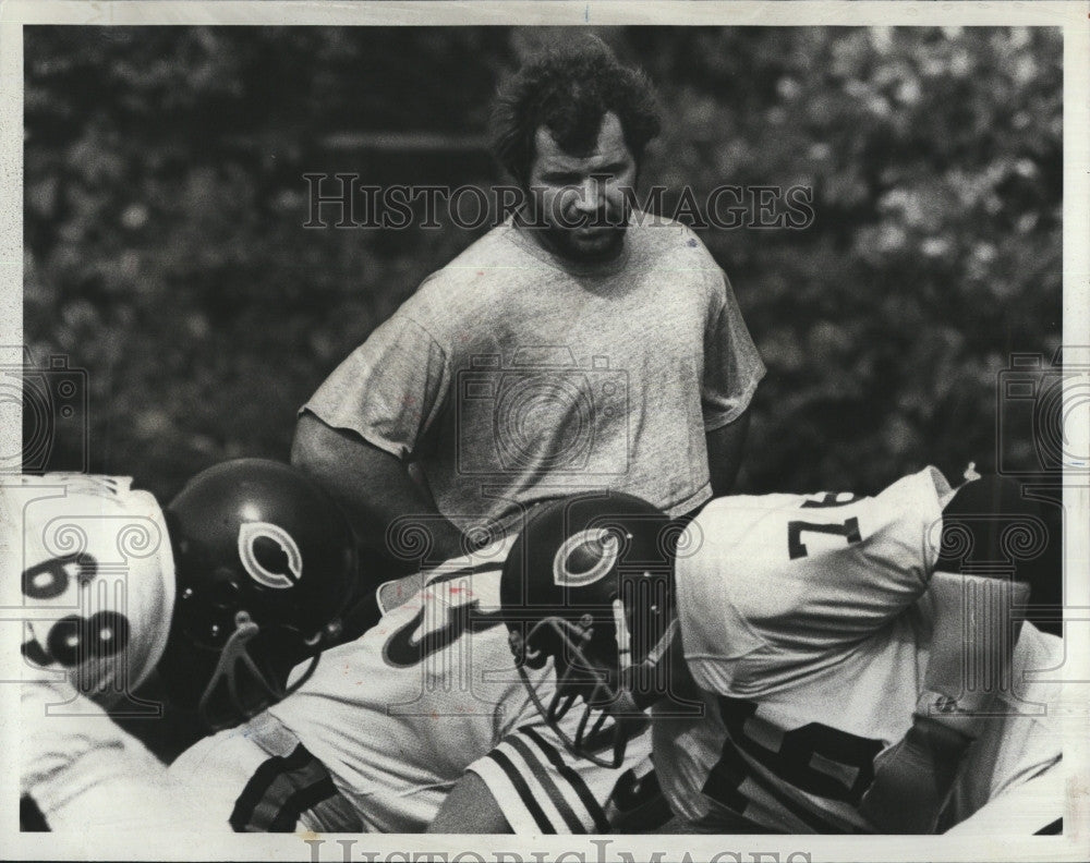 1977 Press Photo Lions football horace King bears gary fencik - Historic  Images