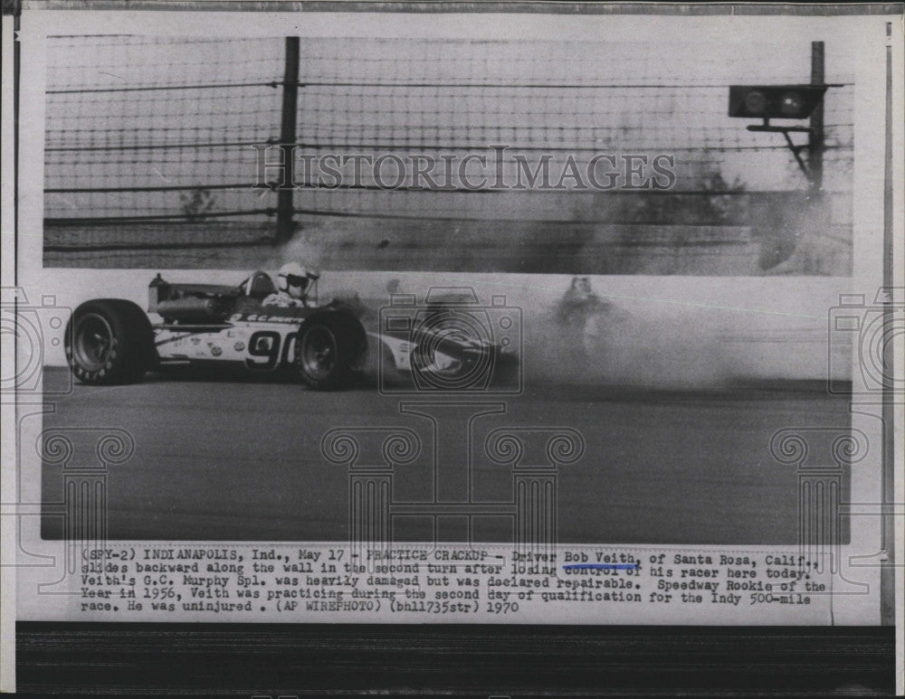 1970 Press Photo Race driver Bob Veith crash at  Indy Speedway - Historic Images