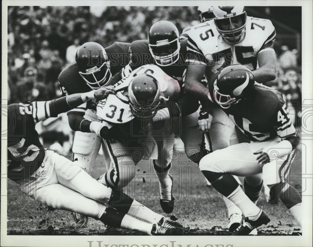 1981 Press Photo Eagles back Wilbert  Montgomery vs Buccaneers - Historic Images