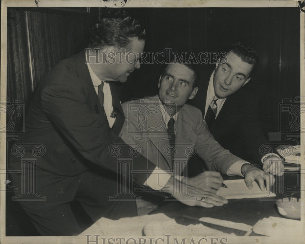 1950 Press Photo Frank Lane, Charles Comiskey, Paul Richards, Chicago White Sox - Historic Images