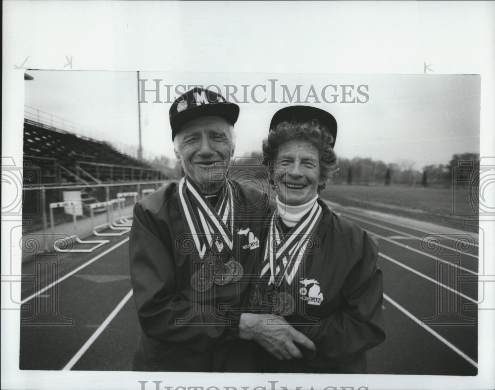 1989 Press Photo Joh and Ellen Charlie at Senior Olympics - Historic Images
