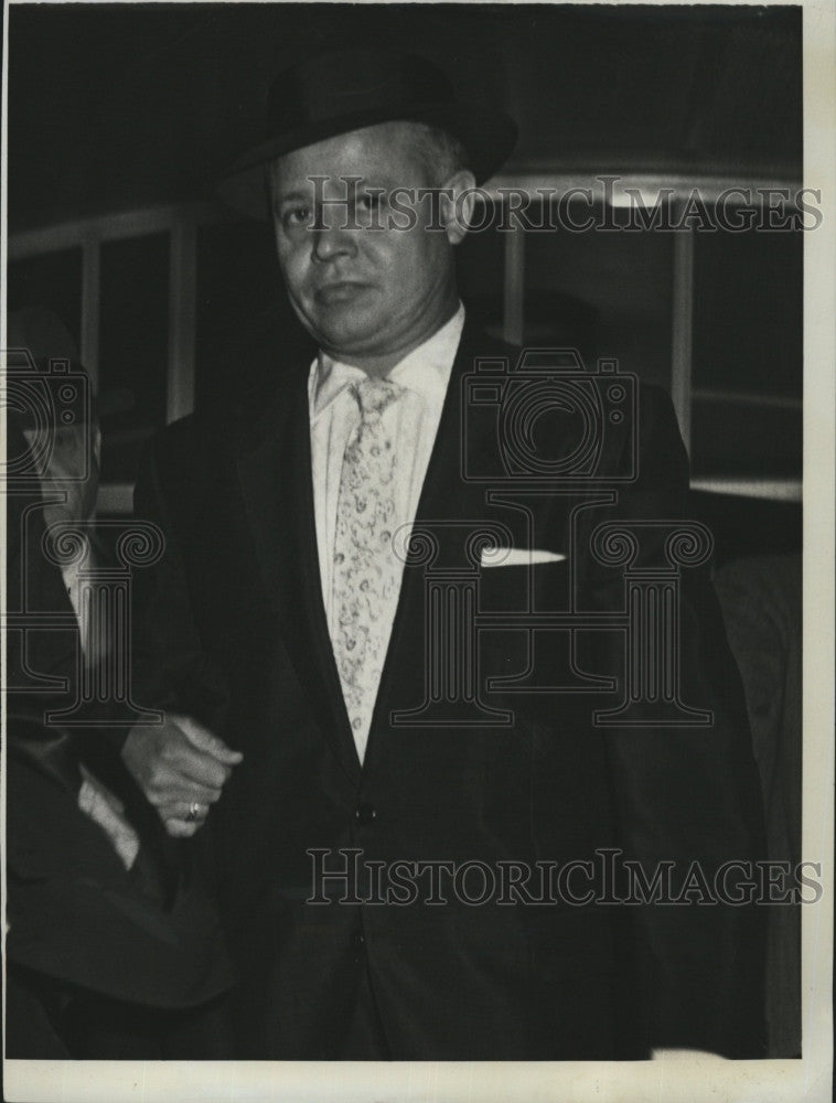 1956 Press Photo Singer Billy Daniels at courthouse for shooting James Jackson - Historic Images