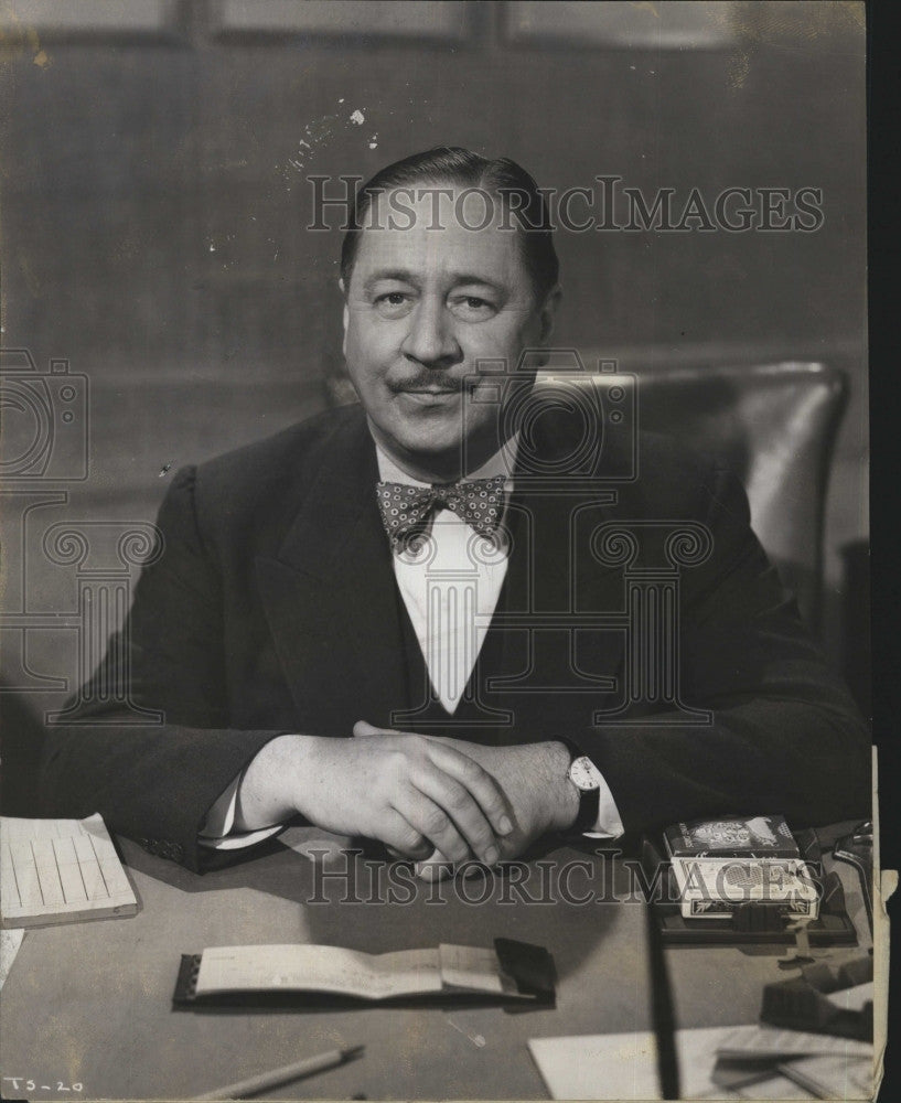 1944 Press Photo Robert Benchley in &quot;The Sky&#39;s The Limit&quot; - Historic Images