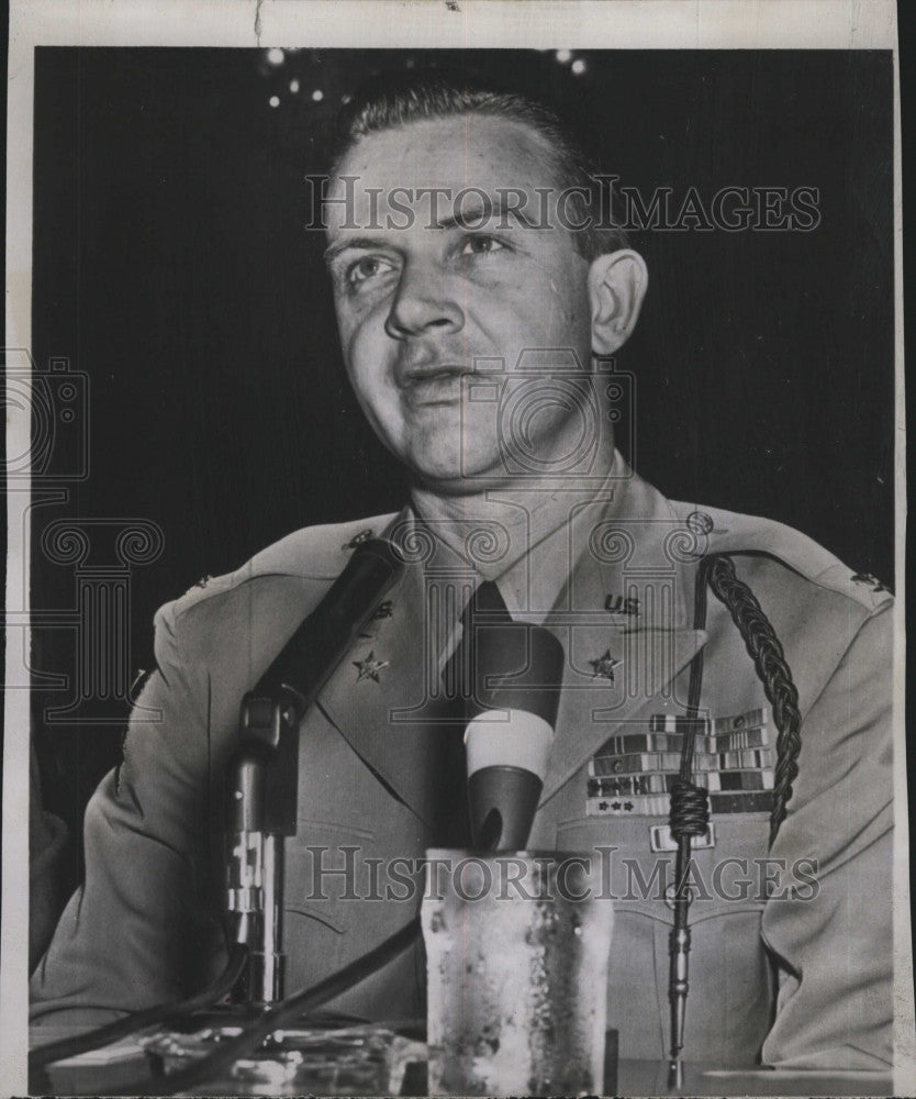 1954 Press Photo Colonel Kenneth Belieu Aide to Secretary of the Army - Historic Images