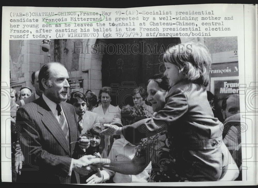 1974 Press Photo French communist candidate Francois Mitterrand - Historic Images