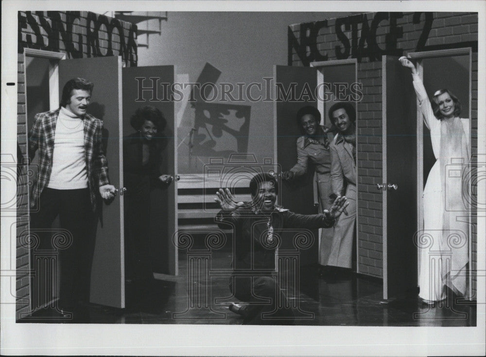 1975 Press Photo Gladys Knight &amp; the Pips , Robert Goulet, Sally Kellerman - Historic Images