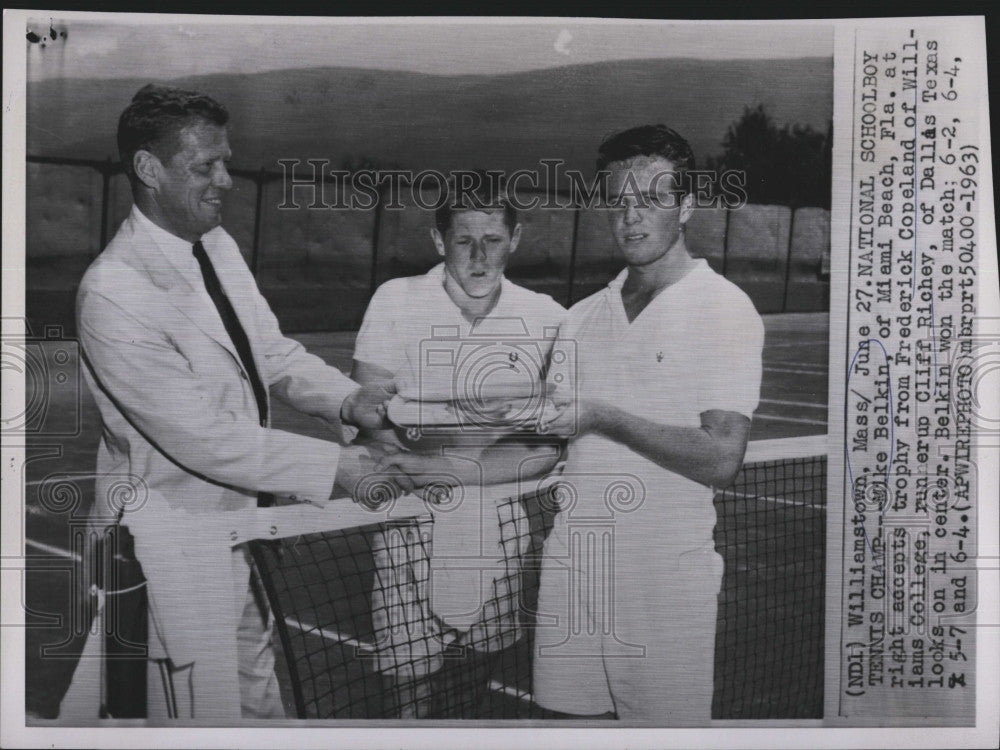 1963 Press Photo Mike Belkin Frederick Copeland Cliff Richey Tennis Players Natl - Historic Images