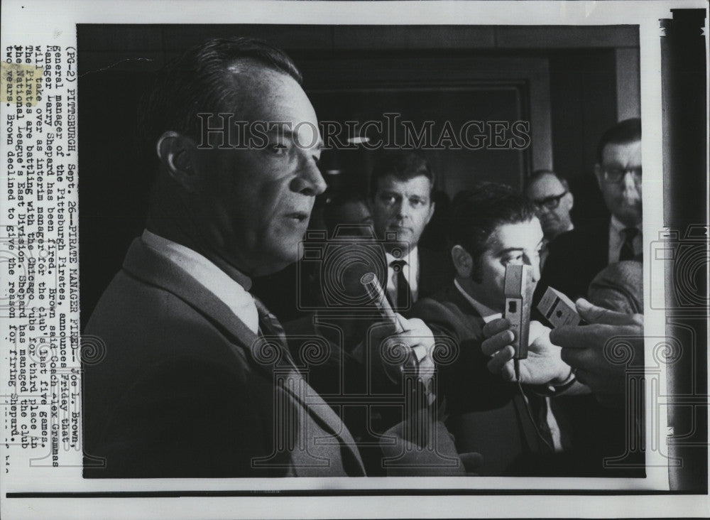 1969 Press Photo Joe Brown Mgr Pittsburgh Pirates Mgr Larry Shepard fired - Historic Images