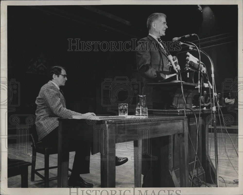 1974 Press Photo Harvard Law professor  Archibald Cox &amp; Elliot Richardson - Historic Images