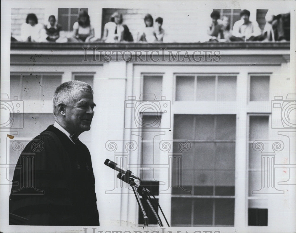 1977 Press Photo Harvard Law professor  Archibald Cox - Historic Images