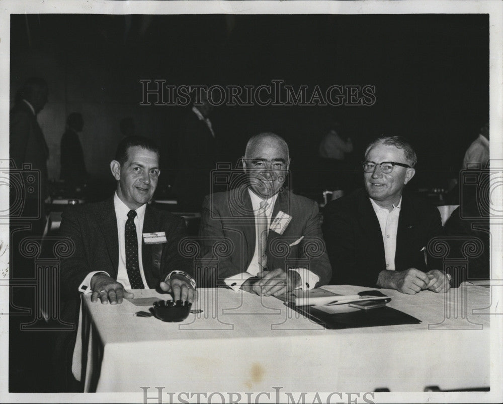 1960 Press Photo United Van Lines Intl Convention Philip Burke Richard Robie - Historic Images