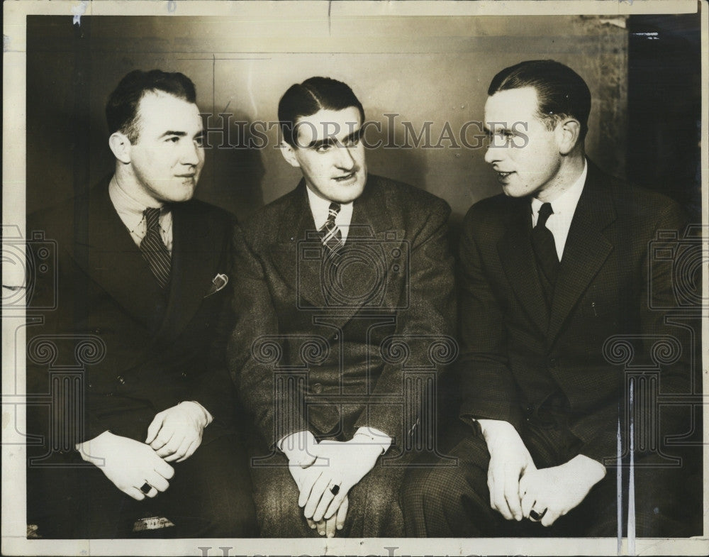 1947 Press Photo Beacon club, J Burke,TL Sinn & Bud Phalen - Historic Images