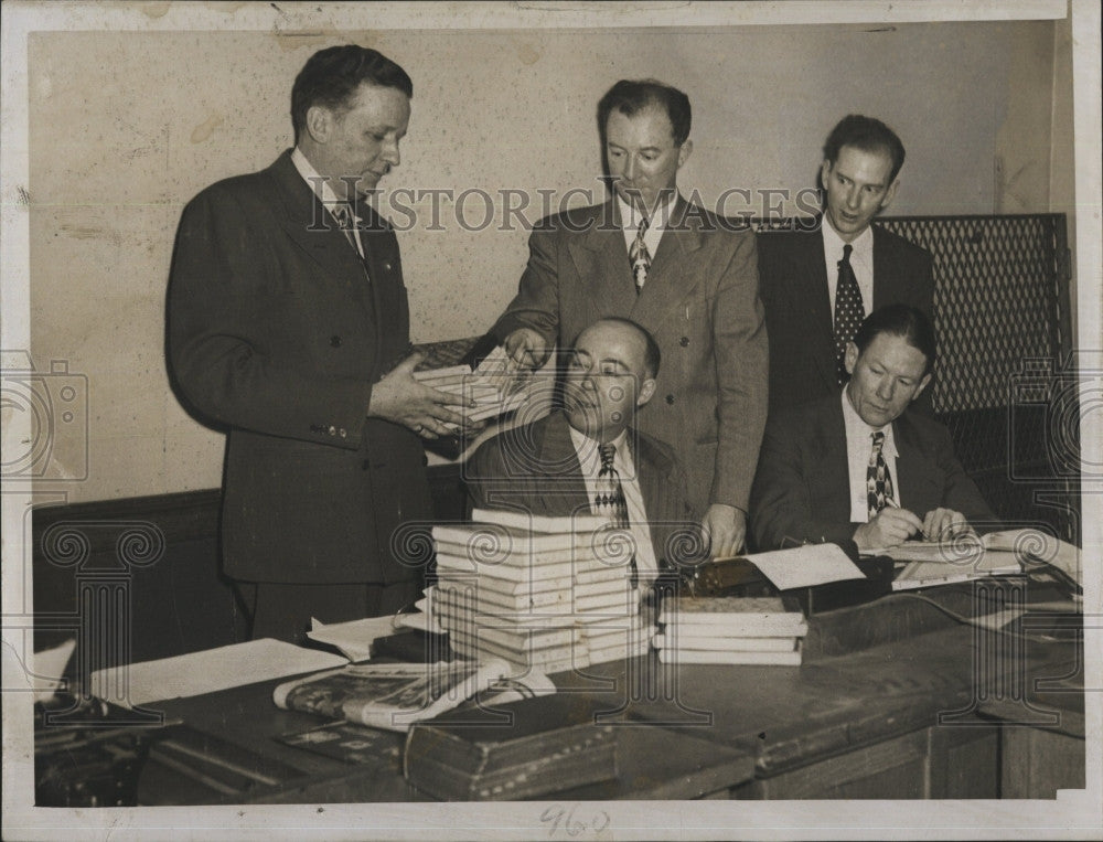 1950 Press Photo Burke, Godfrey, Shanahan, Kraus, Stapleton, Reporters - Historic Images