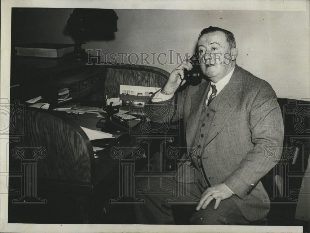 1941 Press Photo Hugh Brady, Captain With the Boston Police - Historic Images