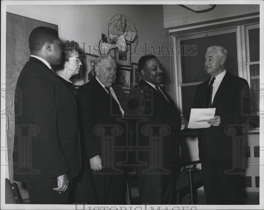 1965 Press Photo Dr FB Carroll,N Hunt, M Hagins,M Bresnahan,W Donahue - Historic Images