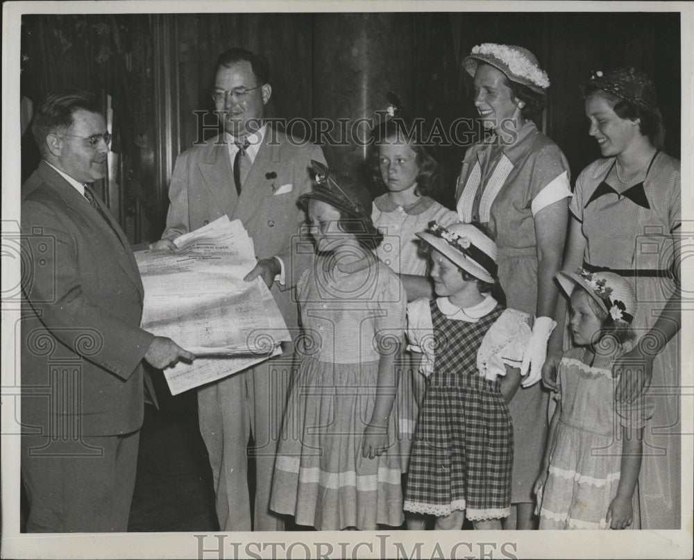 1950 Press Photo Sec of Commonwealth Mr Cronins former Asst Atty General - Historic Images