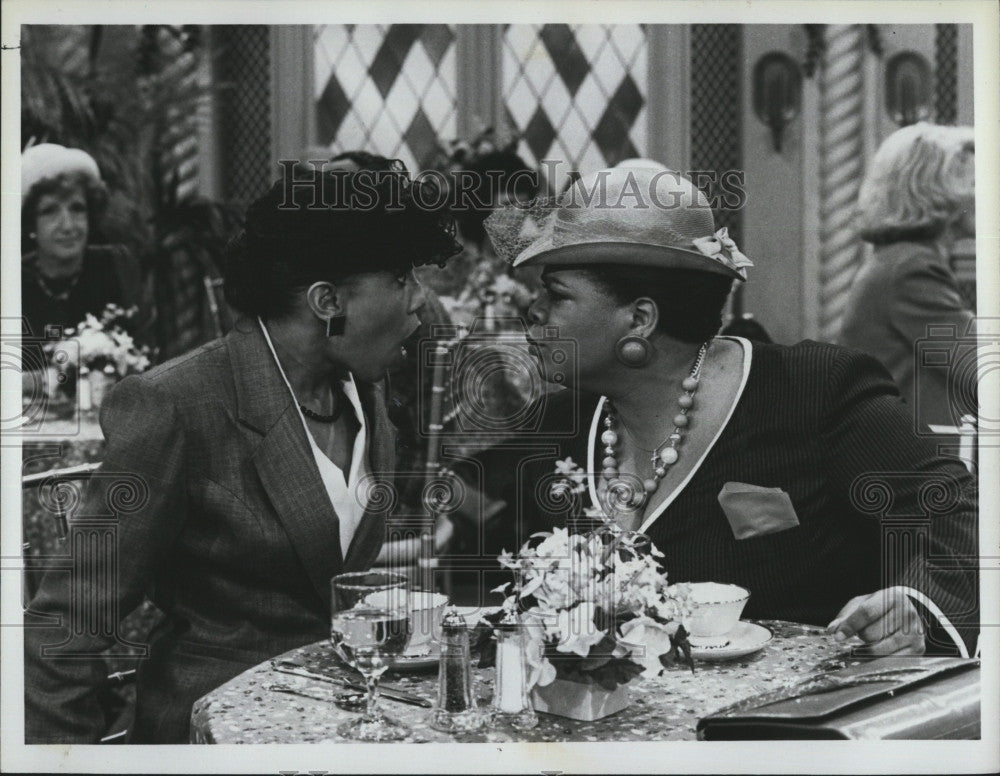 1985 Press Photo Nell Carter, Telma Hopkins &quot;Gimme A Break&quot; - Historic Images