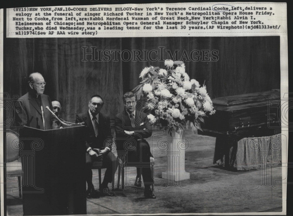 1974 Press Photo Terence Cardinal Cooke delivers eulogy of singer Richard Tucker - Historic Images