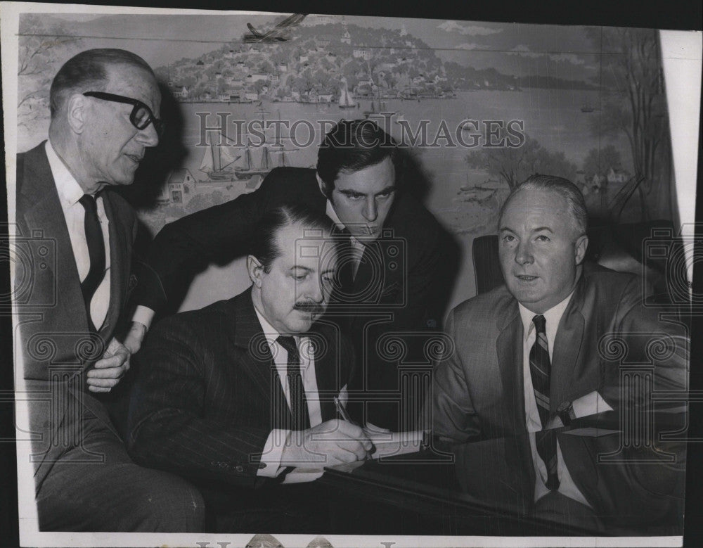 1965 Press Photo Broadway Producer David Merrick,Anthony Newley &amp; Cyril Richard - Historic Images