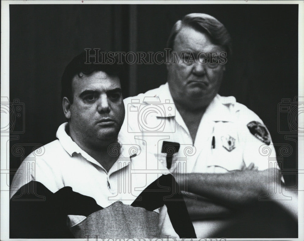1994 Press Photo Jack Warner III Being Arraignment In Court With Fred Lindstorm - Historic Images
