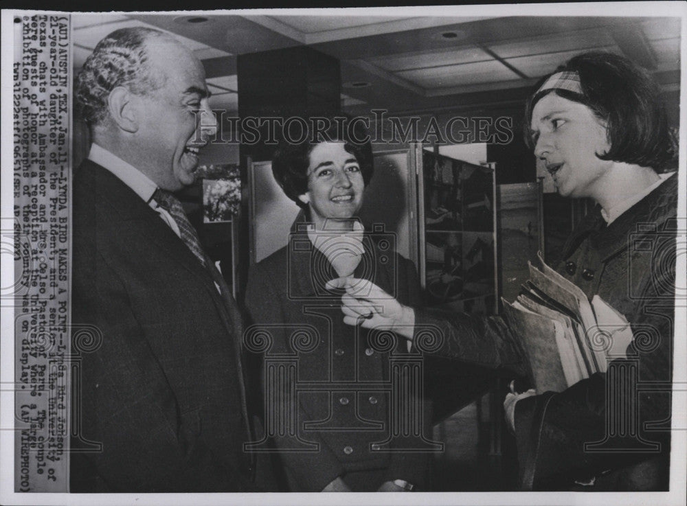 1966 Press Photo Lynda Bird Johnson with Peru&#39;s Ambassador &amp; Mrs. Celso Pastor - Historic Images