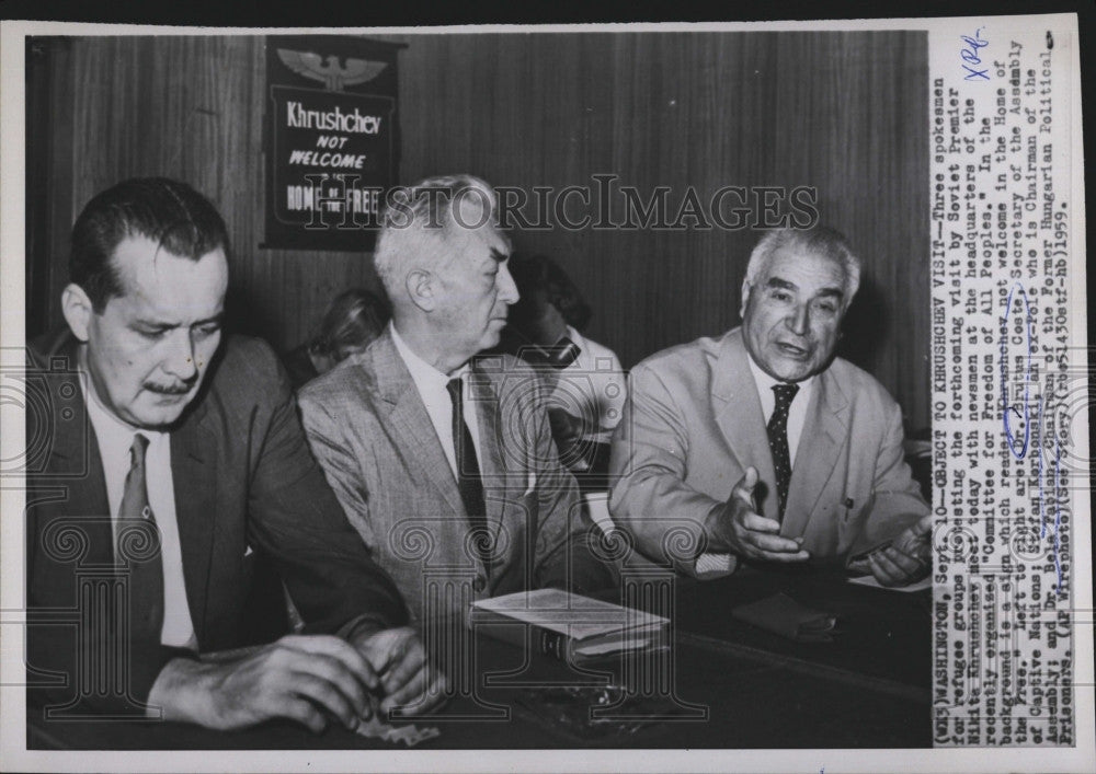 1959 Press Photo Refugee Group Coste Korbonski Fabian Protest Khrushchev Visit - Historic Images