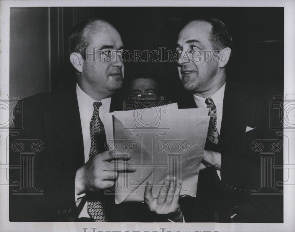 1954 Press Photo Finance Director Walter Cosgriff &amp; Edward Rowe - Historic Images