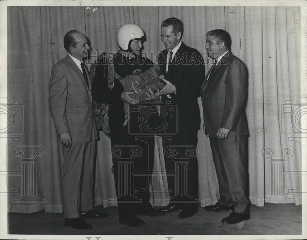 1968 Press Photo Gov. Mickey Curtin, Fr. Edward D. Cowhig and Gov. John Welsh - Historic Images