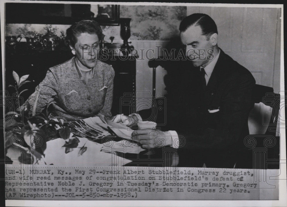 1958 Press Photo Frank Albert Stubblefield Pharmacist &amp; His Wife - Historic Images