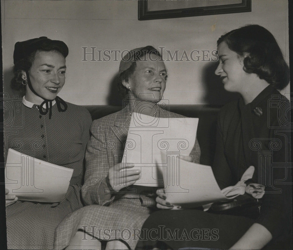 Press Photo Mrs. Robert Sturgis, Mrs. D. Little, Miss Marjorie Cabot - Historic Images