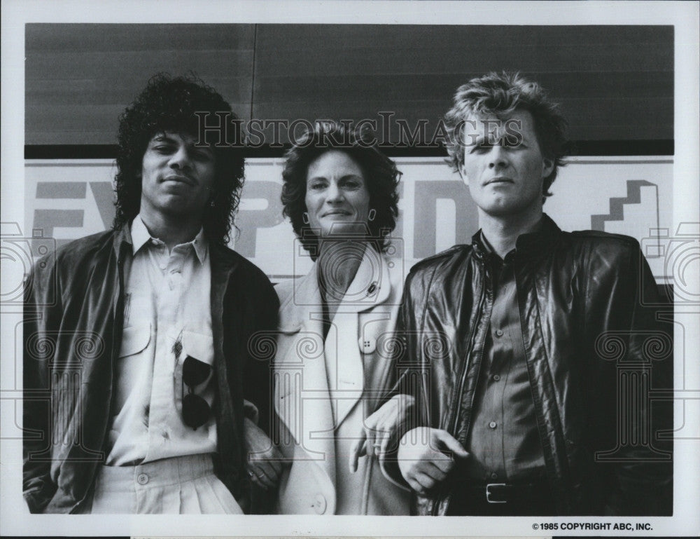 1985 Press Photo Stoney Jackson, Gail Strickland, N. Campbell &quot;The Insiders&quot; - Historic Images