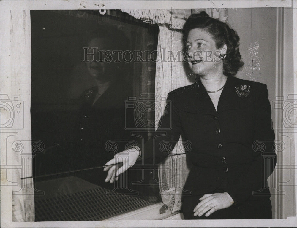 Press Photo Harriet Parson daughter of Louella Parsons in Boston - Historic Images