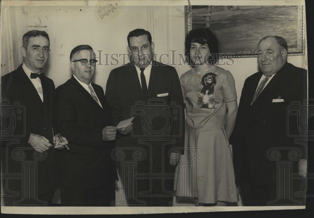 1961 Press Photo Mayor Bretta, Joseph Blumsack and King Lion Gasper Amato - Historic Images