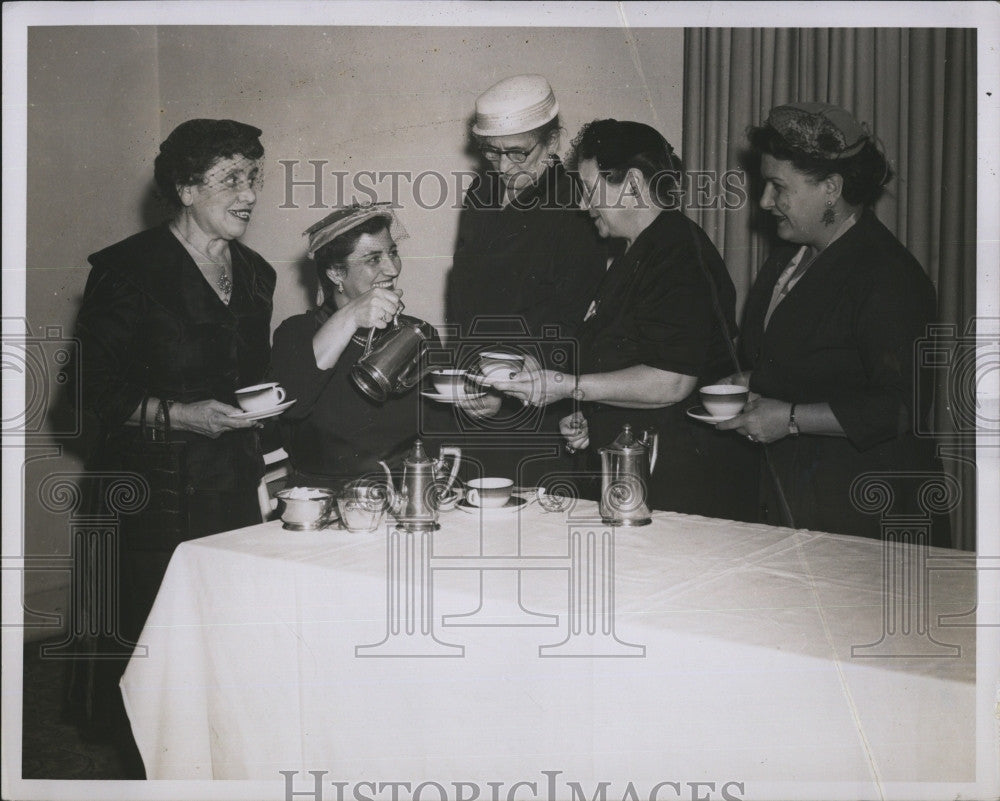 1955 Press Photo Mrs. F. Cook, Mrs. A. Levis, Mrs. P. Massa, Mrs. M. Antonellis - Historic Images