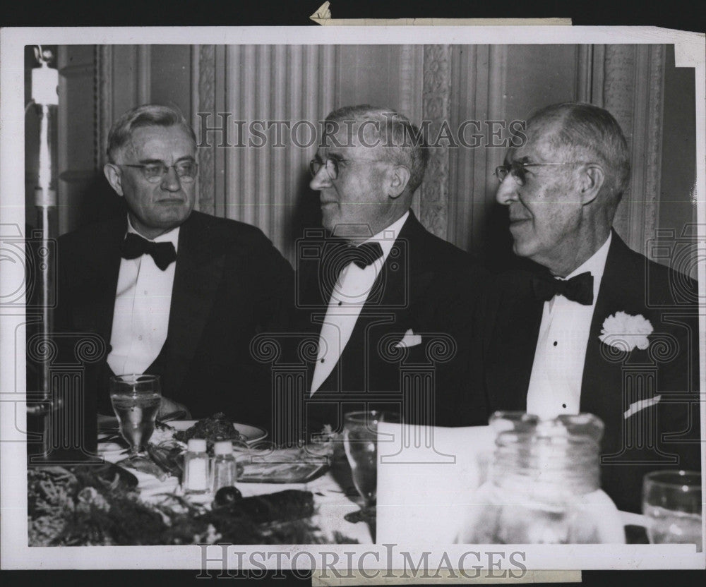 1946 Press Photo Senator O. Brewster, Percy Stuart, Frederick Cook - Historic Images