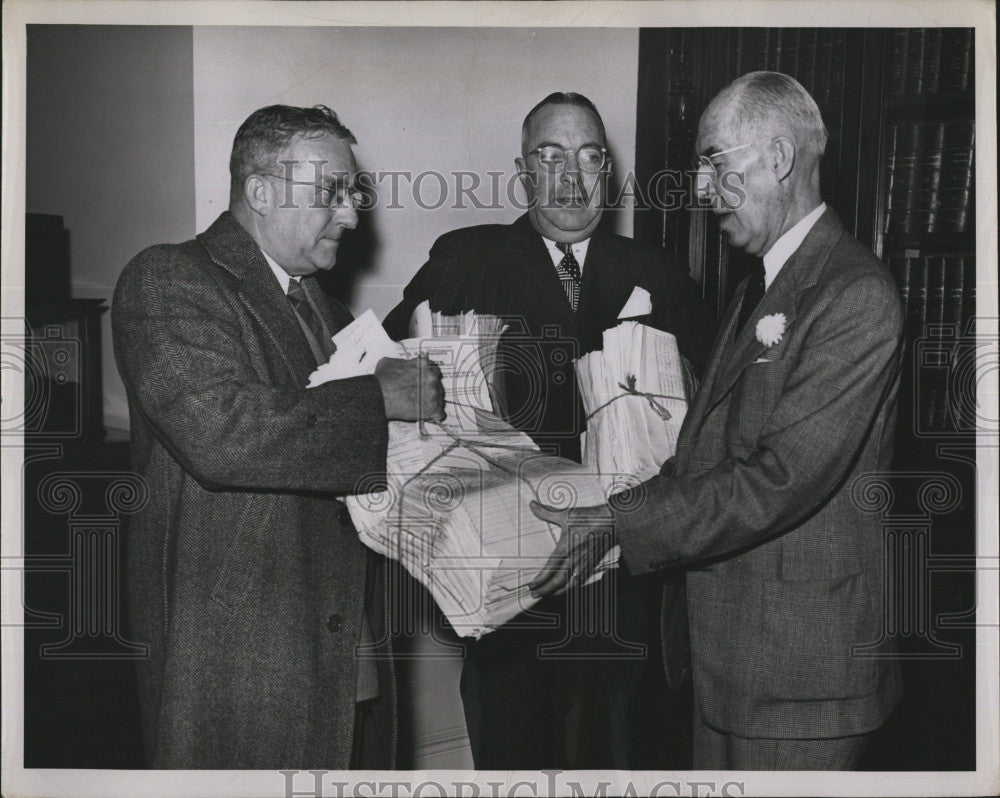 1947 Press Photo Charles L. Gibson Charles Burton with Fred Cook Sect of the - Historic Images