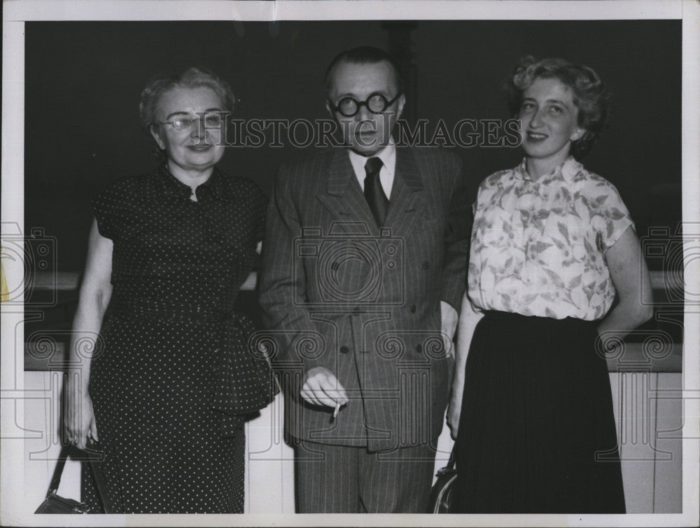 1951 Press Photo Czechoslovokian Ambassador Dr Vladimir Prochazka arrives in US - Historic Images