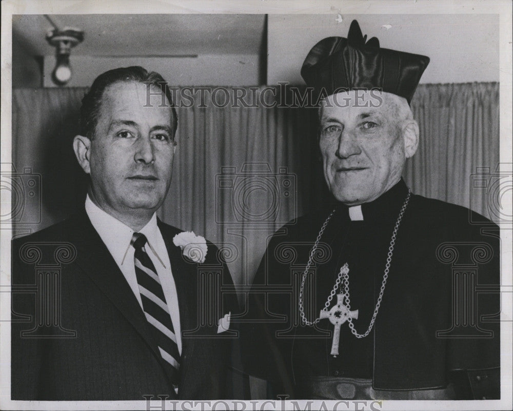 1961 Press Photo Caritas Guild Chairman Joseph Presho, Richard Cardinal Cushing - Historic Images