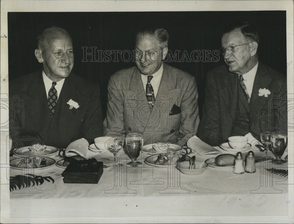 1942 Press Photo Kennedy Store execs, EH Presbrey,AH Mottley &amp; John White - Historic Images