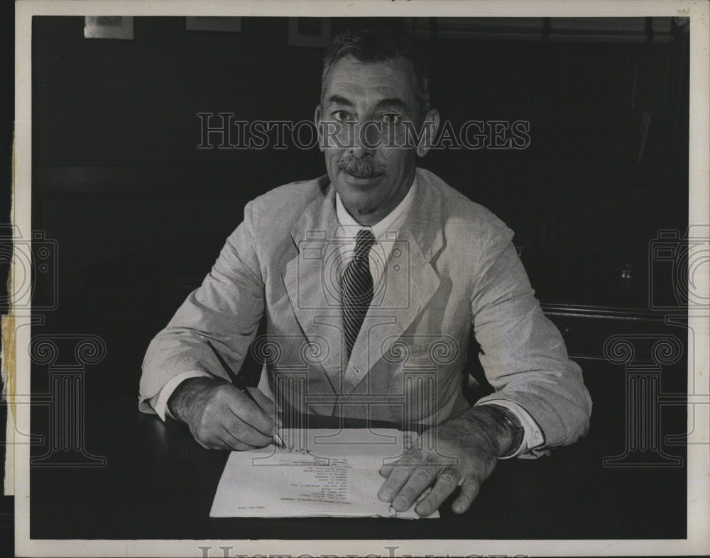 1948 Press Photo Charles B. Johnson of John Hancock Insurance - Historic Images