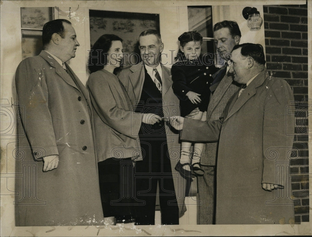 1948 Press Photo John Coleman, Boston Housing Official and Joseph Bekert, Boston - Historic Images