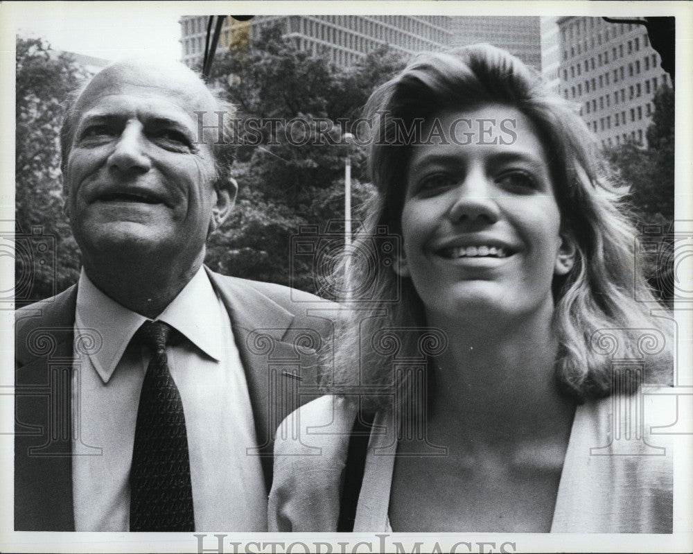 1985 Press Photo Claus Von Bulow Daughter Cosima Murder Trial Third Day - Historic Images