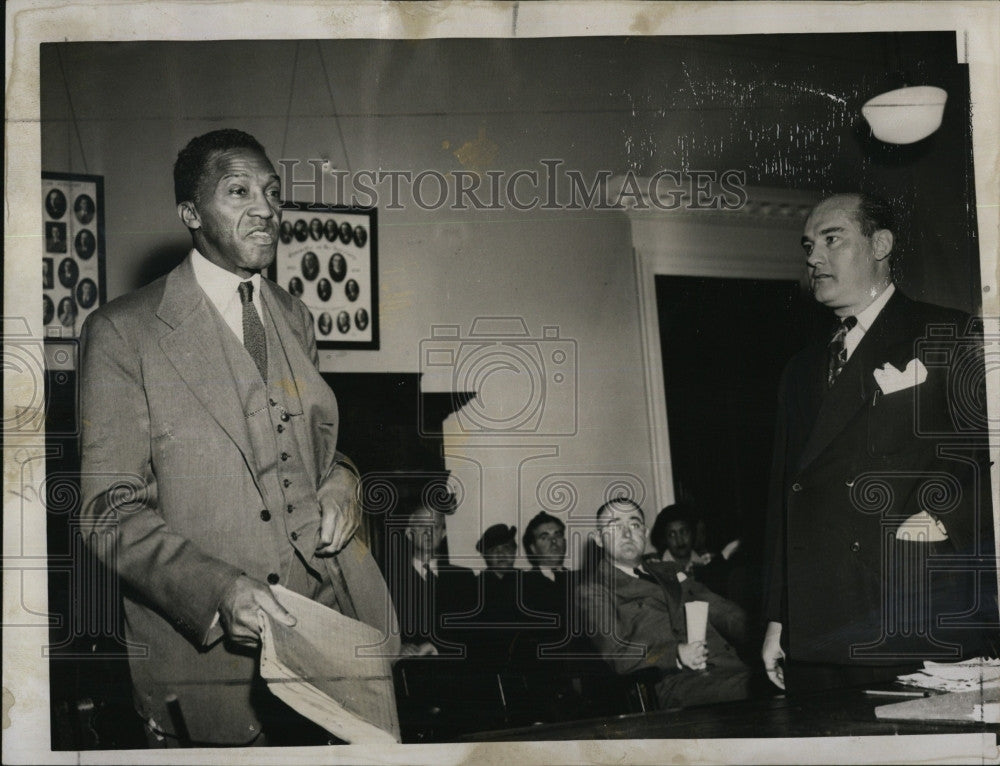 1946 Press Photo Senator Joseph Murphy Mathew Bullock Parole Hearing State House - Historic Images