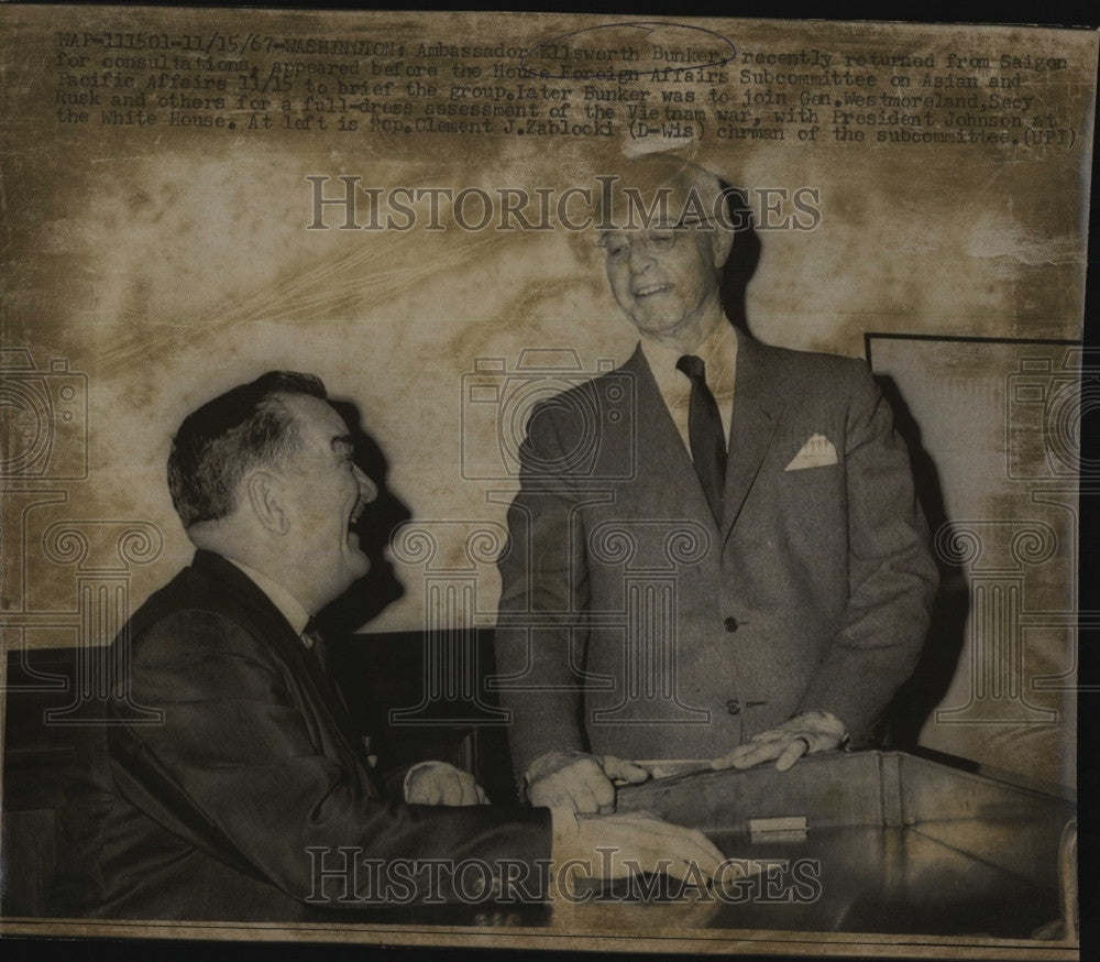 1967 Press Photo Ellsworth Bunker, President Johnson - Historic Images