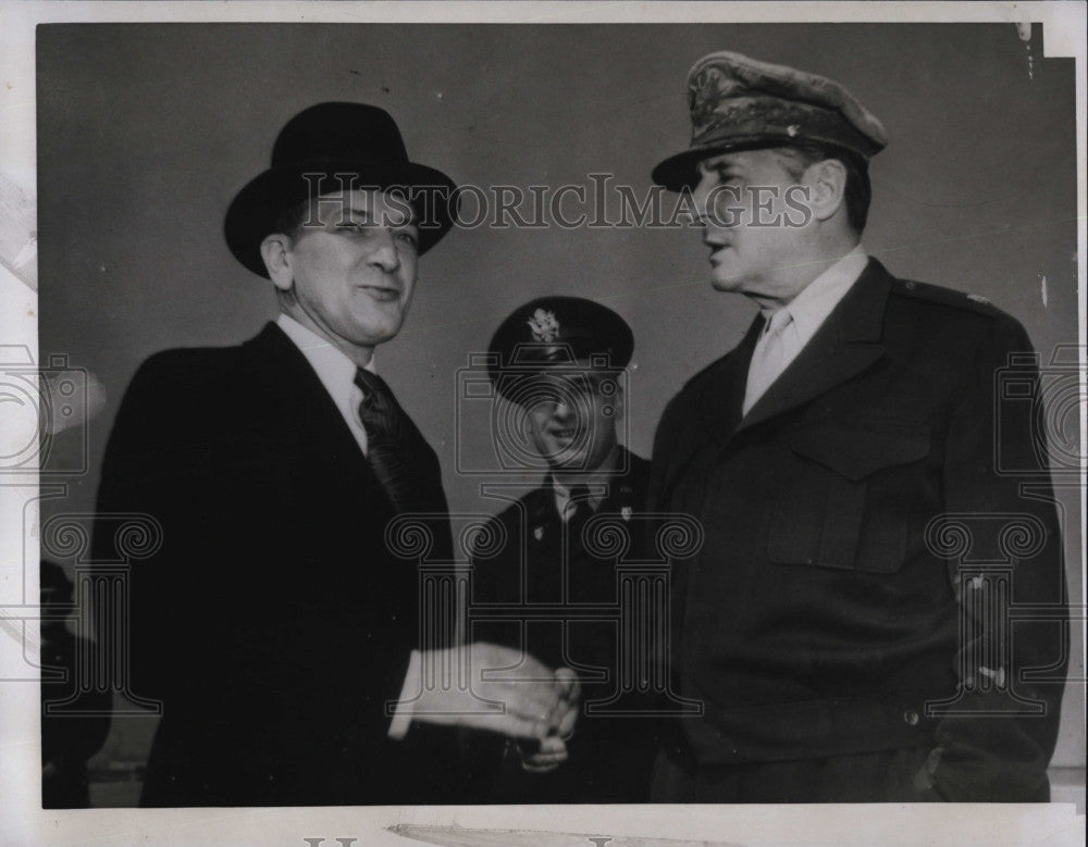 1950 Press Photo Wm. Sebald, Gen. MacArthur, Col. Bunker - Historic Images