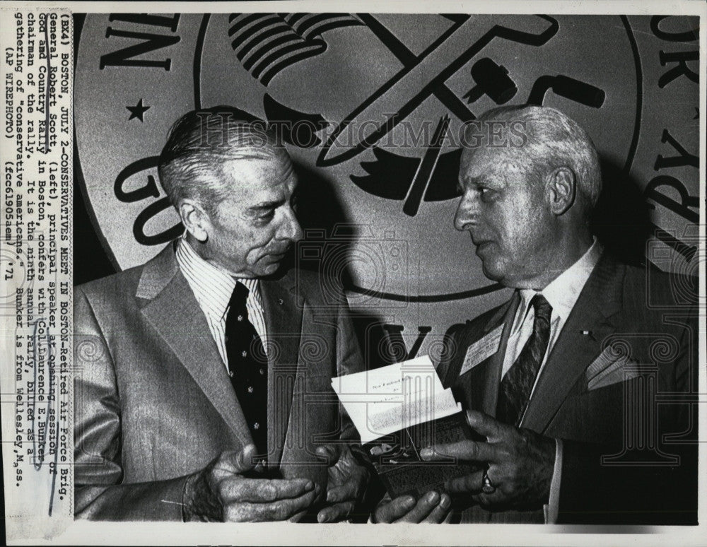 1971 Press Photo Brig. Gen. Robert Scott, Col. Laurence Bunker - Historic Images